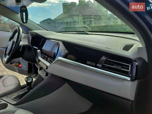 Синий Киа Niro, объемом двигателя 1.58 л и пробегом 85 тыс. км за 16400 $, фото 27 на Automoto.ua