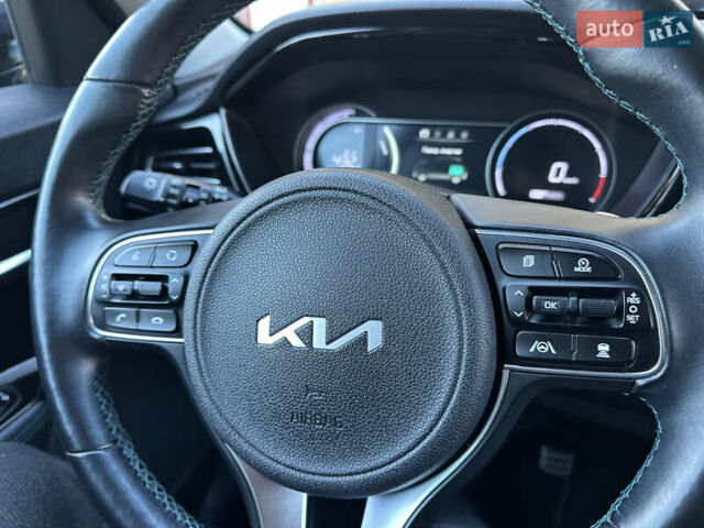 Синий Киа Niro, объемом двигателя 0 л и пробегом 95 тыс. км за 21100 $, фото 19 на Automoto.ua