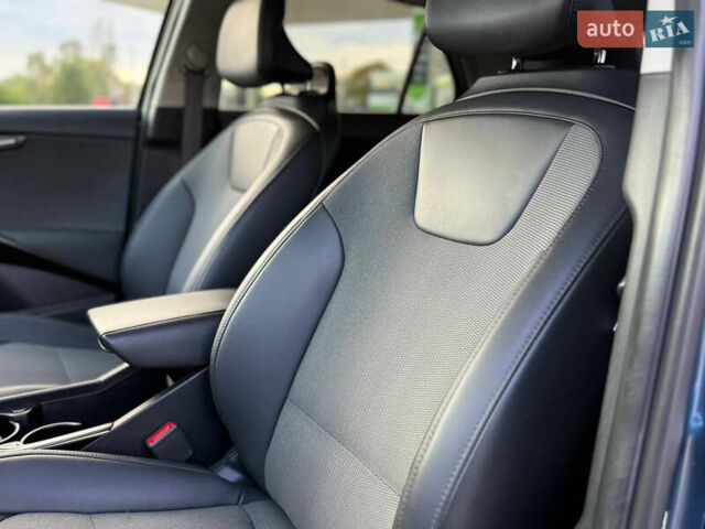 Синий Киа Niro, объемом двигателя 0 л и пробегом 108 тыс. км за 22350 $, фото 53 на Automoto.ua