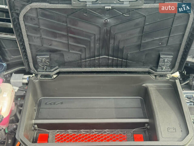 Синий Киа Niro, объемом двигателя 0 л и пробегом 18 тыс. км за 27400 $, фото 41 на Automoto.ua