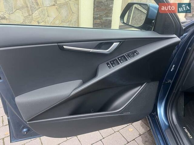 Синій Кіа Niro, об'ємом двигуна 0 л та пробігом 21 тис. км за 25300 $, фото 12 на Automoto.ua