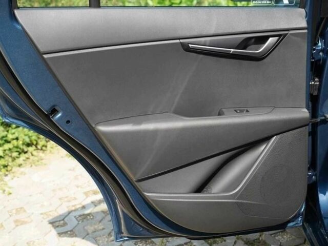 Синій Кіа Niro, об'ємом двигуна 1.6 л та пробігом 40 тис. км за 17000 $, фото 6 на Automoto.ua