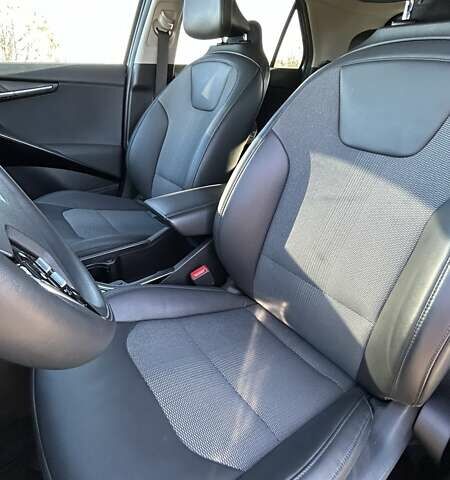Синий Киа Niro, объемом двигателя 0 л и пробегом 66 тыс. км за 23500 $, фото 15 на Automoto.ua
