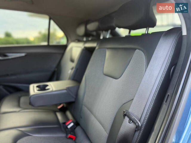 Синий Киа Niro, объемом двигателя 0 л и пробегом 108 тыс. км за 22350 $, фото 94 на Automoto.ua