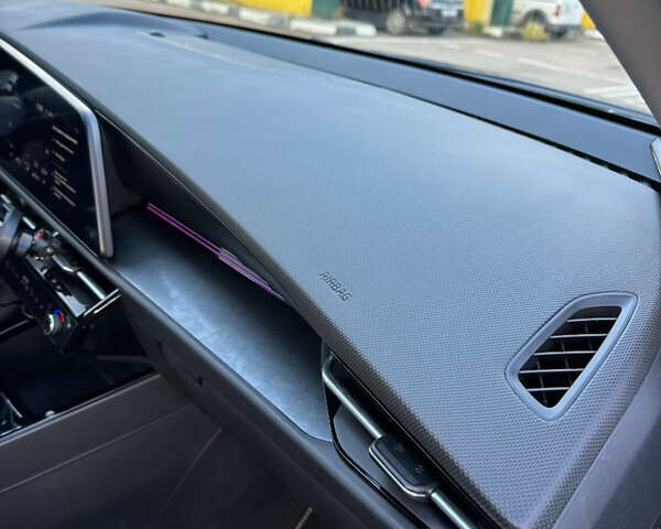 Синій Кіа Niro, об'ємом двигуна 0 л та пробігом 114 тис. км за 24800 $, фото 32 на Automoto.ua