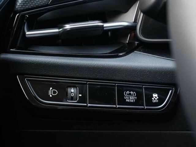 Синій Кіа Niro, об'ємом двигуна 1.6 л та пробігом 40 тис. км за 17000 $, фото 10 на Automoto.ua