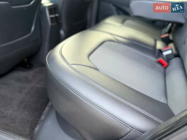Синий Киа Niro, объемом двигателя 0 л и пробегом 108 тыс. км за 22350 $, фото 93 на Automoto.ua