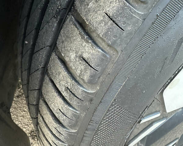 Синій Кіа Niro, об'ємом двигуна 0 л та пробігом 114 тис. км за 24800 $, фото 47 на Automoto.ua