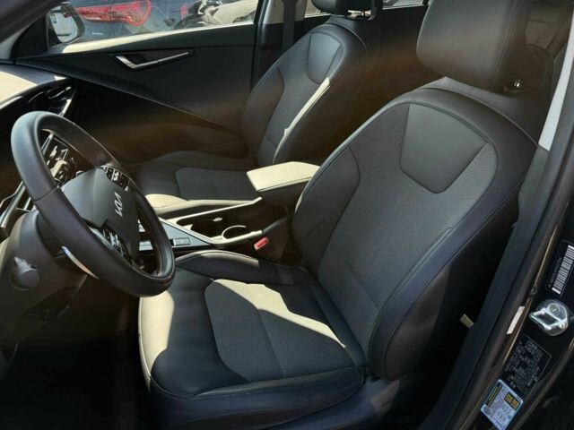 Синій Кіа Niro, об'ємом двигуна 0 л та пробігом 17 тис. км за 21200 $, фото 7 на Automoto.ua