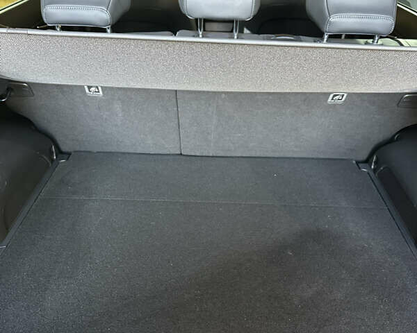 Синій Кіа Niro, об'ємом двигуна 0 л та пробігом 114 тис. км за 24800 $, фото 18 на Automoto.ua