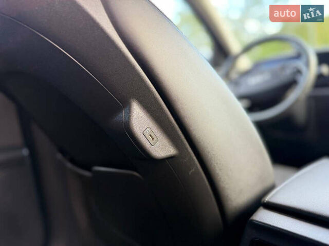 Синий Киа Niro, объемом двигателя 0 л и пробегом 108 тыс. км за 22350 $, фото 89 на Automoto.ua