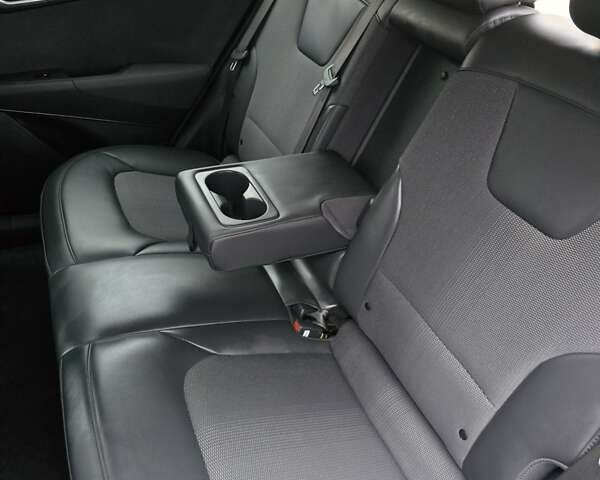 Синій Кіа Niro, об'ємом двигуна 0 л та пробігом 123 тис. км за 23900 $, фото 22 на Automoto.ua