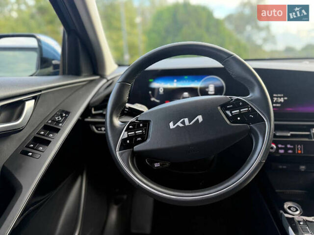 Синий Киа Niro, объемом двигателя 0 л и пробегом 108 тыс. км за 22350 $, фото 96 на Automoto.ua