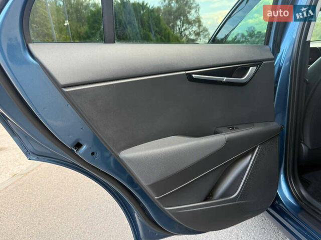 Синий Киа Niro, объемом двигателя 0 л и пробегом 108 тыс. км за 22350 $, фото 90 на Automoto.ua