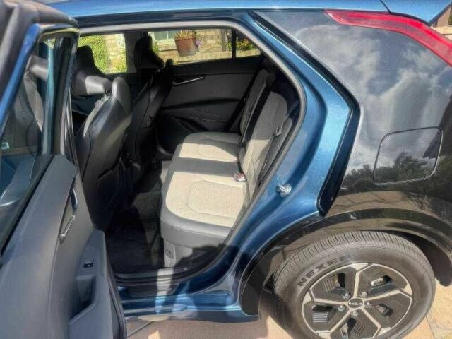 Синий Киа Niro, объемом двигателя 1.6 л и пробегом 20 тыс. км за 15400 $, фото 8 на Automoto.ua