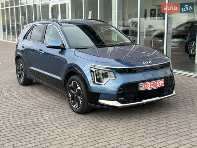 Синий Киа Niro, объемом двигателя 0 л и пробегом 18 тыс. км за 27400 $, фото 2 на Automoto.ua