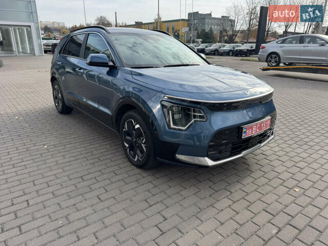 Синий Киа Niro, объемом двигателя 0 л и пробегом 18 тыс. км за 27400 $, фото 5 на Automoto.ua