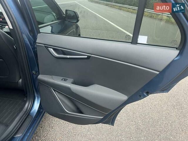 Синій Кіа Niro, об'ємом двигуна 0 л та пробігом 21 тис. км за 25300 $, фото 19 на Automoto.ua
