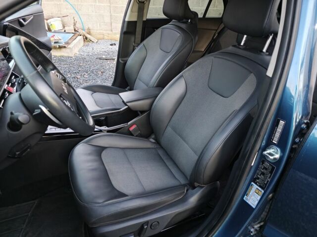 Синий Киа Niro, объемом двигателя 0 л и пробегом 106 тыс. км за 21000 $, фото 22 на Automoto.ua