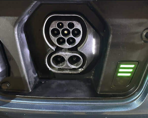 Синій Кіа Niro, об'ємом двигуна 0 л та пробігом 114 тис. км за 24800 $, фото 12 на Automoto.ua