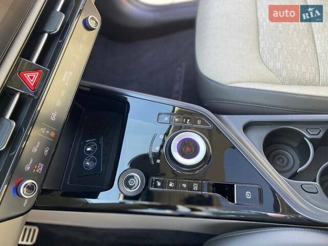 Синій Кіа Niro, об'ємом двигуна 0 л та пробігом 28 тис. км за 22500 $, фото 15 на Automoto.ua