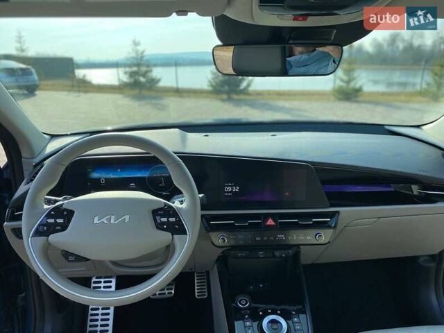 Синій Кіа Niro, об'ємом двигуна 0 л та пробігом 28 тис. км за 22500 $, фото 12 на Automoto.ua