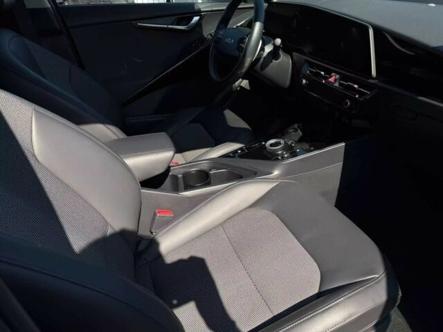 Синій Кіа Niro, об'ємом двигуна 0 л та пробігом 17 тис. км за 21200 $, фото 9 на Automoto.ua