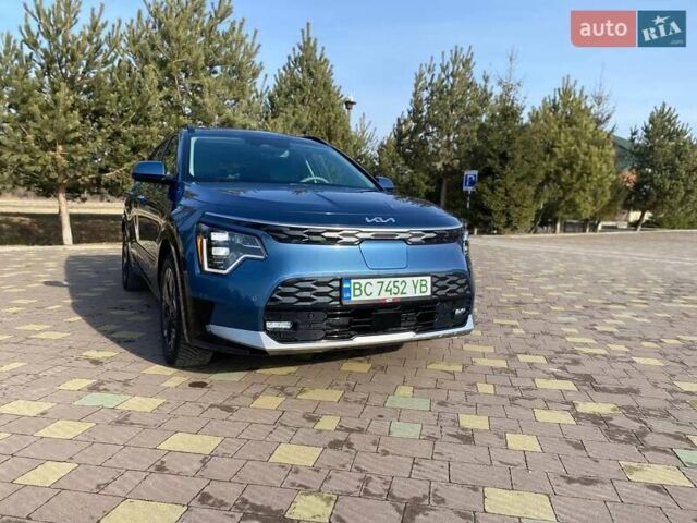 Синій Кіа Niro, об'ємом двигуна 0 л та пробігом 28 тис. км за 22500 $, фото 2 на Automoto.ua