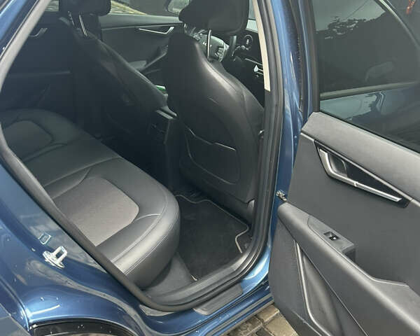 Киа Niro 2023 в Житомире на Automoto.ua Синий Киа Niro, объемом двигателя 0 л и пробегом 45 тыс. км за 22500 $, фото 7 на Automoto.ua