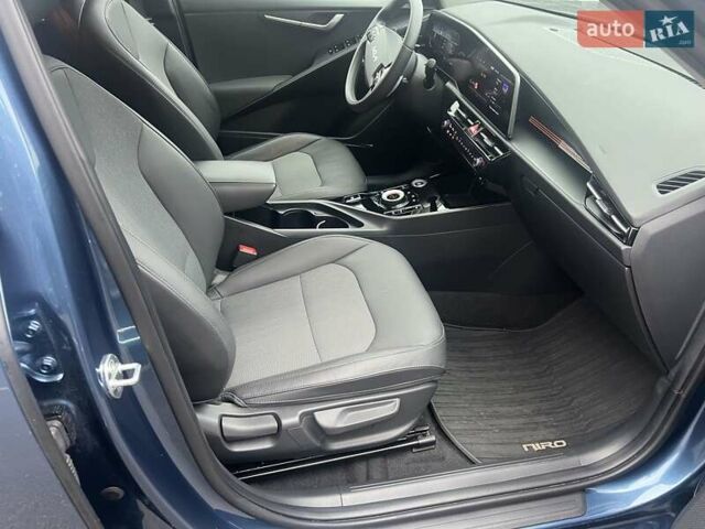 Синій Кіа Niro, об'ємом двигуна 0 л та пробігом 21 тис. км за 25300 $, фото 16 на Automoto.ua