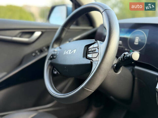 Синий Киа Niro, объемом двигателя 0 л и пробегом 108 тыс. км за 22350 $, фото 80 на Automoto.ua