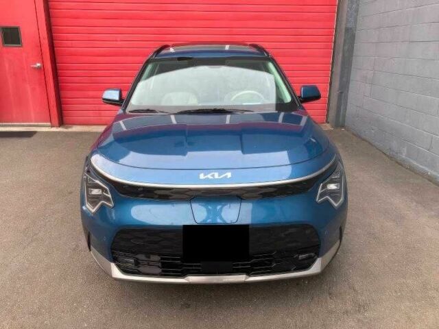 Синий Киа Niro, объемом двигателя 0 л и пробегом 20 тыс. км за 10000 $, фото 1 на Automoto.ua