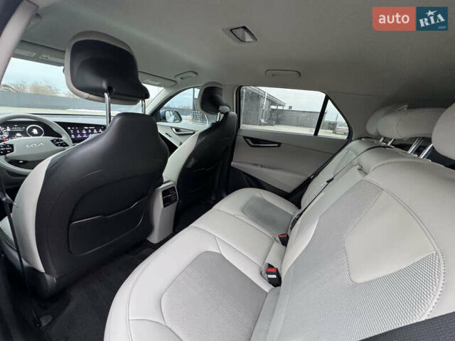 Синій Кіа Niro, об'ємом двигуна 0 л та пробігом 34 тис. км за 23400 $, фото 12 на Automoto.ua