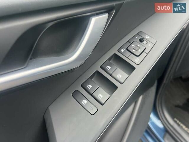 Синій Кіа Niro, об'ємом двигуна 0 л та пробігом 21 тис. км за 25300 $, фото 13 на Automoto.ua