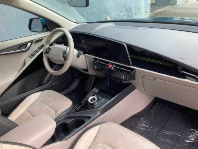 Синий Киа Niro, объемом двигателя 0 л и пробегом 20 тыс. км за 10000 $, фото 7 на Automoto.ua