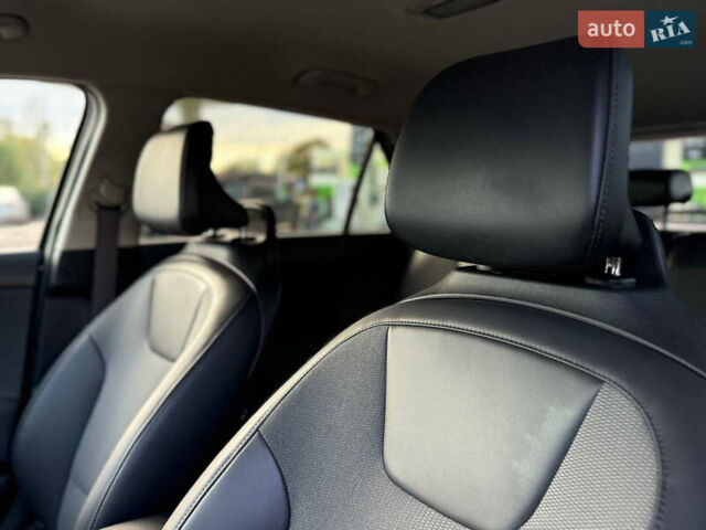 Синий Киа Niro, объемом двигателя 0 л и пробегом 108 тыс. км за 22350 $, фото 54 на Automoto.ua