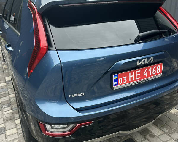 Киа Niro 2023 в Житомире на Automoto.ua Синий Киа Niro, объемом двигателя 0 л и пробегом 45 тыс. км за 22500 $, фото 4 на Automoto.ua