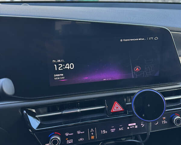 Синій Кіа Niro, об'ємом двигуна 0 л та пробігом 114 тис. км за 24800 $, фото 25 на Automoto.ua