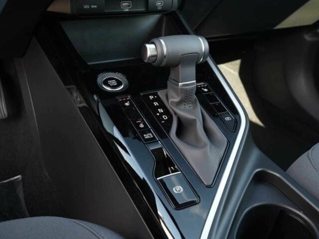 Синій Кіа Niro, об'ємом двигуна 1.6 л та пробігом 40 тис. км за 17000 $, фото 11 на Automoto.ua