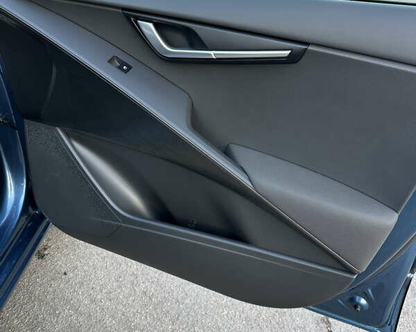 Синій Кіа Niro, об'ємом двигуна 0 л та пробігом 114 тис. км за 24800 $, фото 43 на Automoto.ua