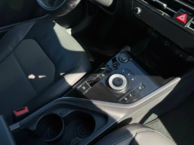 Синій Кіа Niro, об'ємом двигуна 0 л та пробігом 17 тис. км за 21200 $, фото 10 на Automoto.ua