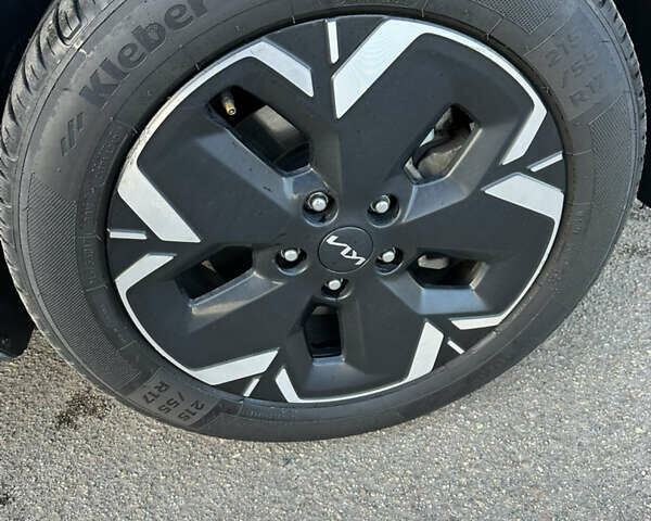 Синій Кіа Niro, об'ємом двигуна 0 л та пробігом 114 тис. км за 24800 $, фото 45 на Automoto.ua