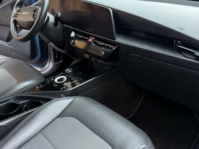 Синій Кіа Niro, об'ємом двигуна 0 л та пробігом 59 тис. км за 24950 $, фото 40 на Automoto.ua