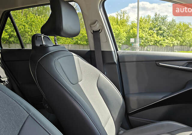 Синий Киа Niro, объемом двигателя 0 л и пробегом 7 тыс. км за 23900 $, фото 43 на Automoto.ua
