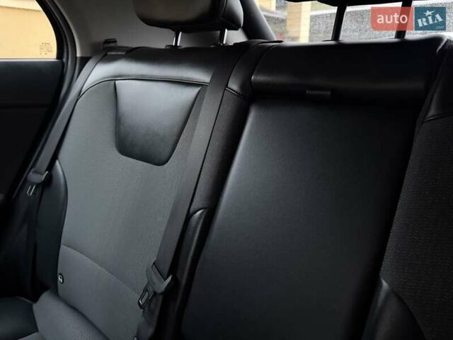 Синій Кіа Niro, об'ємом двигуна 0 л та пробігом 59 тис. км за 24950 $, фото 51 на Automoto.ua