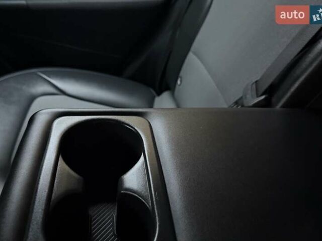 Синій Кіа Niro, об'ємом двигуна 0 л та пробігом 59 тис. км за 24950 $, фото 52 на Automoto.ua