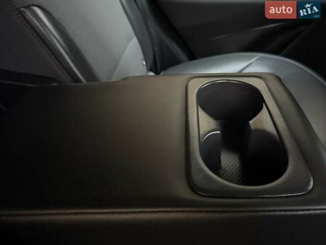 Синій Кіа Niro, об'ємом двигуна 0 л та пробігом 59 тис. км за 24950 $, фото 78 на Automoto.ua