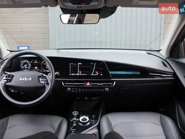 Синій Кіа Niro, об'ємом двигуна 0 л та пробігом 81 тис. км за 20800 $, фото 22 на Automoto.ua