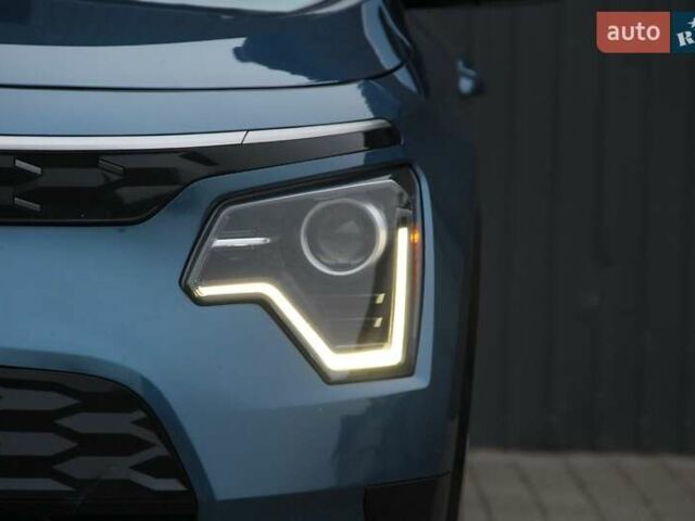 Синій Кіа Niro, об'ємом двигуна 0 л та пробігом 81 тис. км за 20800 $, фото 3 на Automoto.ua