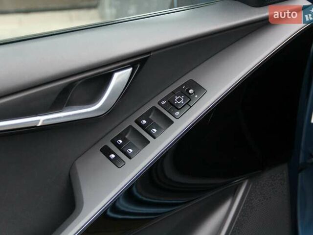 Синій Кіа Niro, об'ємом двигуна 0 л та пробігом 81 тис. км за 20800 $, фото 15 на Automoto.ua